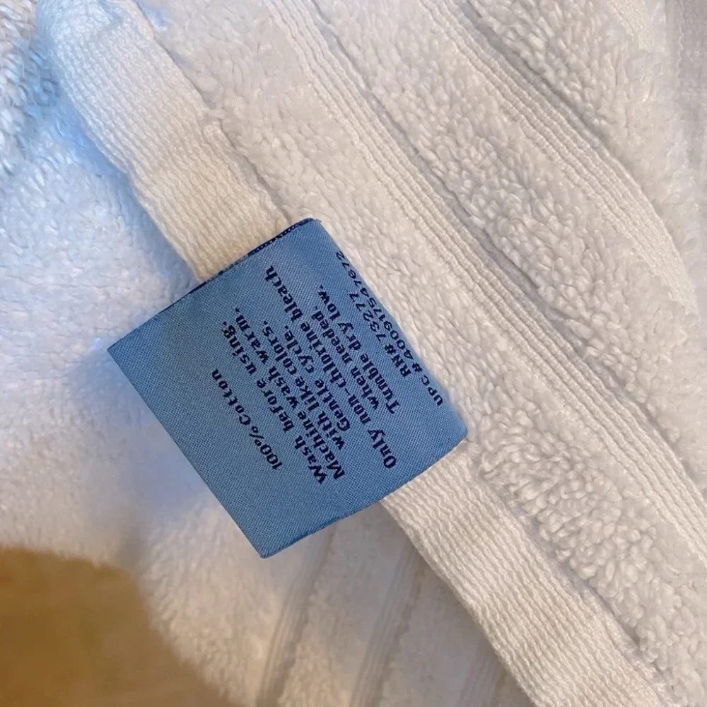 Vera Wang White Bath Towel Body